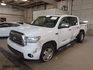 2008 Toyota Tundra LTD with VIN 5TBEV58198S476301, listed as a IAAI auction lot 41528085 with 230,233 mi miles. Bid and sale history available at carsss.com. Image 18.