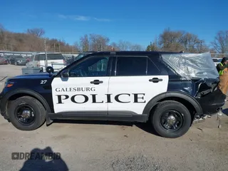 2020 Ford Police Interceptor Utility z VIN 1FM5K8AWXLGC99666, wystawiony jako IAAI lot #41021814 z przebiegiem 112 964 mil mil oraz . Historia ofert i sprzedaży dostępna na DreamBid. Obrazek 15.