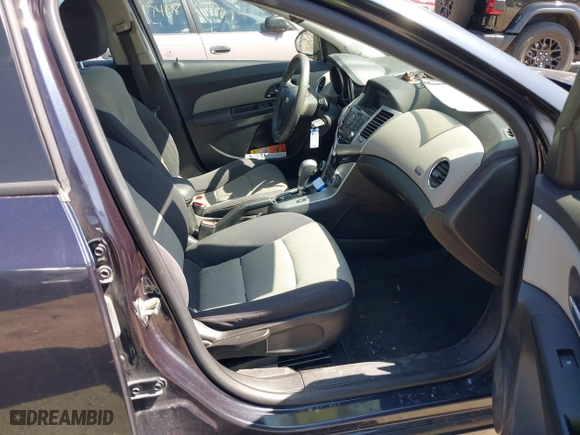 2014 Chevrolet Cruze LS with VIN 1G1PA5SH6E7269784, listed as a IAAI auction lot 42062093 with 142,408 mi miles. Bid and sale history available at carsss.com. Image 5.