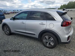 2020 Kia Niro LX with VIN KNDCB3LC4L5438588, listed as a Copart auction lot 57137314 with 29,087 mi miles and Salvage Title. Bid and sale history available at carsss.com. Image 2.
