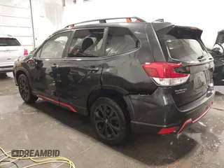 2019 Subaru Forester Sport with VIN JF2SKAPCXKH575981, listed as a IAAI auction lot 41897700 with 60,322 mi miles. Bid and sale history available at carsss.com. Image 3.