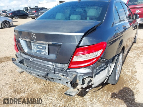 2009 Mercedes-Benz C 300 Sport с VIN WDDGF54X89R062231, выставлен на аукционе IAAI как лот 42593774 с пробегом 150 393 миль миль и . История ставок и продаж доступна на DreamBid. Изображение 6.
