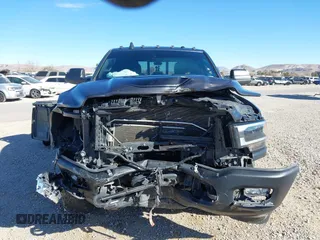 2020 Ram 2500 Power Wagon with VIN 3C6TR5EJ1LG250193, listed as a IAAI auction lot 41163929 with 104,486 mi miles. Bid and sale history available at carsss.com. Image 13.