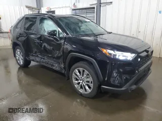 2022 Toyota RAV4 XLE Premium with VIN 2T3A1RFVXNC316132, listed as a Copart auction lot 55650775 with 30,860 mi miles and Salvage title. Bid and sale history available at DreamBid. Image 4.