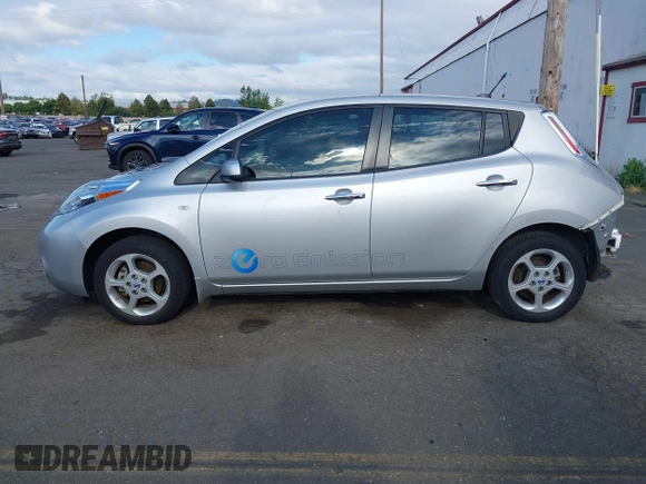 2011 Nissan LEAF SL-e z VIN JN1AZ0CP2BT008771, wystawiony jako IAAI lot #39745384 z przebiegiem 64 758 mil mil oraz . Historia ofert i sprzedaży dostępna na DreamBid. Obrazek 15.