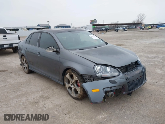 2007 Volkswagen Jetta Sedan GLI 2.0L Turbo with VIN 3VWXJ71K57M095261, listed as a IAAI auction lot 41495424 with 246,772 mi miles. Bid and sale history available at carsss.com. Image 1.