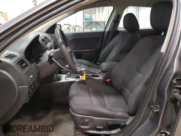 2010 Ford Fusion SE with VIN 3FAHP0HA5AR128799, listed as a Copart auction lot 59311905 with 107,903 mi miles and Non repairable. Bid and sale history available at DreamBid. Image 7.