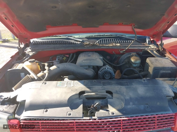 2005 Chevrolet Silverado 1500 LS with VIN 2GCEK13T251264604, listed as a IAAI auction lot 41742967 with 236,070 mi miles. Bid and sale history available at carsss.com. Image 10.