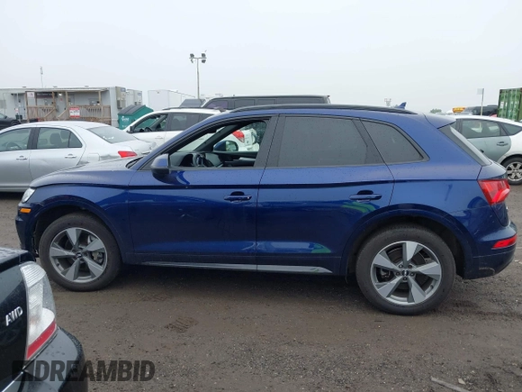 2020 Audi Q5 Premium with VIN WA1ANAFY6L2075135, listed as a IAAI auction lot 42517528 with 49,873 mi miles and . Bid and sale history available at DreamBid. Image 14.