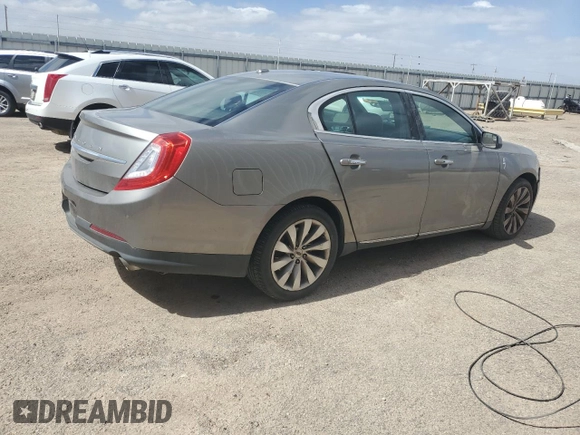 2016 Lincoln MKS z VIN 1LNHL9DK7GG600389, wystawiony jako Copart lot #49581535 z przebiegiem 120 440 mil mil oraz Czysty tytuł • Clean title. Historia ofert i sprzedaży dostępna na DreamBid. Obrazek 3.