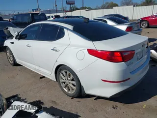 2015 Kia Optima EX with VIN 5XXGN4A73FG377402, listed as a IAAI auction lot 41209243 with 217,948 mi miles. Bid and sale history available at carsss.com. Image 3.