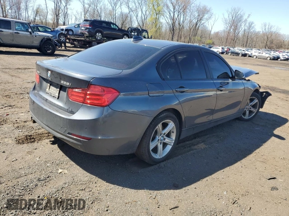 2013 BMW 3 Series 328i xDrive with VIN WBA3B5G52DNS01975, listed as a Copart auction lot 53555725 with 165,248 mi miles and Salvage Title. Bid and sale history available at carsss.com. Image 3.