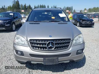 2006 Mercedes-Benz M 350 with VIN 4JGBB86E96A096200, listed as a IAAI auction lot 42108284 with 188,468 mi miles and . Bid and sale history available at DreamBid. Image 12.