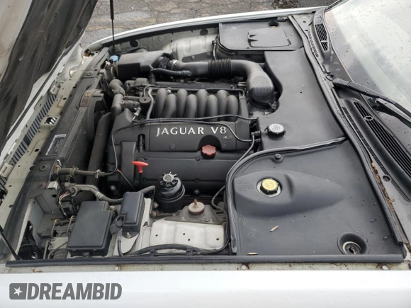 1999 Jaguar XJ with VIN SAJKD6041XC876928, listed as a Copart auction lot 60038405 with 63,917 mi miles and Clean title. Bid and sale history available at DreamBid. Image 11.