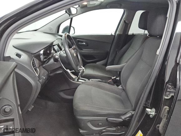 2020 Chevrolet Trax LS with VIN 3GNCJKSBXLL290234, listed as a Copart auction lot 49327925 with 105,439 mi miles and Clean Title. Bid and sale history available at carsss.com. Image 7.