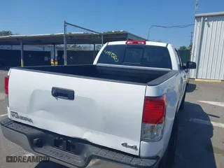 2011 Toyota Tundra 4WD Truck with VIN 5TFUM5F15BX023822, listed as a IAAI auction lot 42125607 with 194,779 mi miles. Bid and sale history available at carsss.com. Image 4.
