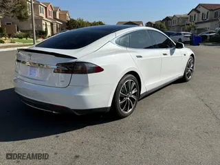 2013 Tesla Model S with VIN 5YJSA1CG8DFP12090, listed as a Copart auction lot 87286844 with 94,810 mi miles and Clean Title. Bid and sale history available at carsss.com. Image 4.