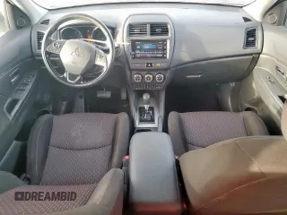 2018 Mitsubishi Outlander Sport SE z VIN JA4AJ3AU3JZ602113, wystawiony jako Copart lot #56710995 z przebiegiem 69 372 mil mil oraz Czysty tytuł • Clean title. Historia ofert i sprzedaży dostępna na DreamBid. Obrazek 8.