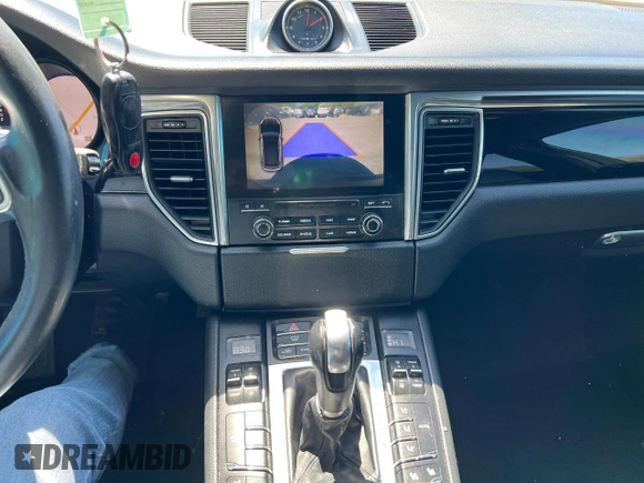 2018 Porsche Macan с VIN WP1AA2A53JLB05508, выставлен на аукционе Copart как лот 55918175 с пробегом 158 277 миль миль и Чистый • Clean title. История ставок и продаж доступна на DreamBid. Изображение 10.