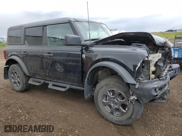 2024 Ford Bronco Big Bend z VIN 1FMDE7BH5RLA10657, wystawiony jako Copart lot #56905105 z przebiegiem 32 537 mil mil oraz Szkoda całkowita • Salvage title. Historia ofert i sprzedaży dostępna na DreamBid. Obrazek 4.