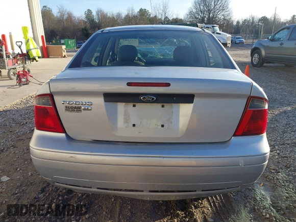 2007 Ford Focus S with VIN 1FAFP34N87W280244, listed as a IAAI auction lot 41432867 with Not Provided miles and . Bid and sale history available at carsss.com. Image 17.