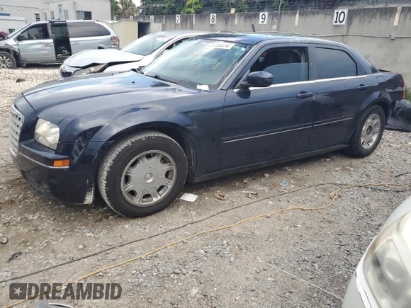 2005 Chrysler 300 with VIN 2C3AA53G15H508167, listed as a Copart auction lot 71795574 with 0 mi miles and Salvage Title. Bid and sale history available at carsss.com. Image 1.