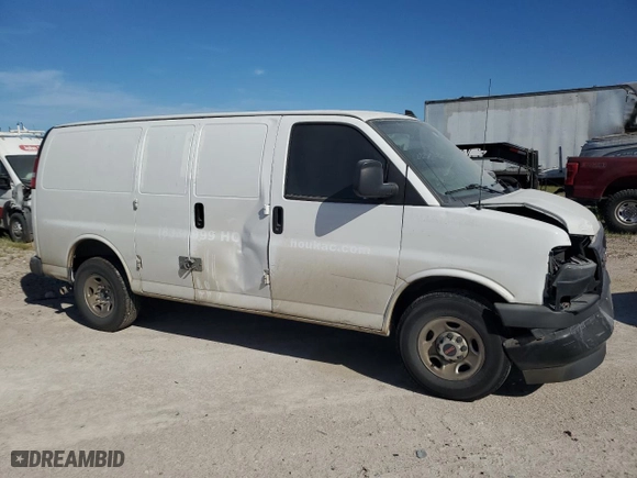 2021 GMC Savana Cargo Van with VIN 1GTW7AFP2M1305029, listed as a Copart auction lot 48818395 with 113,593 mi miles and Salvage Title. Bid and sale history available at carsss.com. Image 4.
