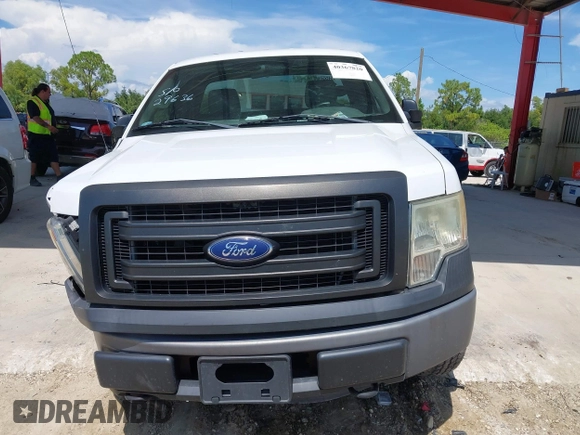 2013 Ford F-150 XL with VIN 1FTMF1EM9DKD83903, listed as a IAAI auction lot 40367820 with 91,412 mi miles. Bid and sale history available at carsss.com. Image 12.