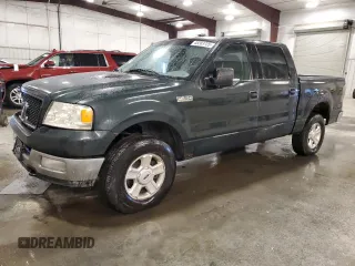 2004 Ford F-150 XLT with VIN 1FTRW14W74KB54743, listed as a Copart auction lot 48203725 with 180,516 mi miles and Salvage Title. Bid and sale history available at carsss.com. Image 1.