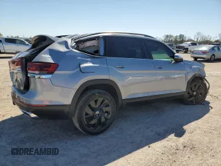 2024 Volkswagen Atlas SE z VIN 1V2JR2CA4RC552640, wystawiony jako Copart lot #48575215 z przebiegiem 9 365 mil mil oraz Nie do naprawy • Non repairable. Historia ofert i sprzedaży dostępna na DreamBid. Obrazek 3.