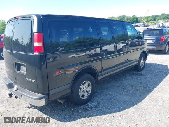 2005 Chevrolet Express Passenger z VIN 1GNFG15T751169844, wystawiony jako IAAI lot #42393893 z przebiegiem 226 673 mil mil oraz . Historia ofert i sprzedaży dostępna na DreamBid. Obrazek 4.
