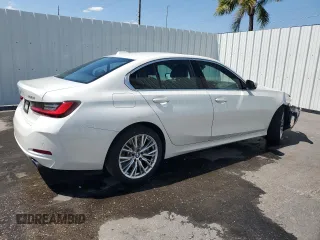 2024 BMW 3 Series 330i xDrive with VIN 3MW89FF03R8E49109, listed as a Copart auction lot 53101335 with 22,513 mi miles and Clean Title. Bid and sale history available at carsss.com. Image 3.