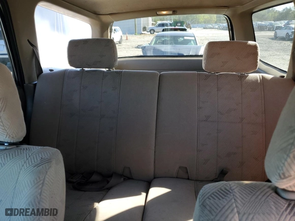 2001 Toyota 4Runner SR5 with VIN JT3HN86R219051736, listed as a Copart auction lot 53515375 with 271,005 mi miles and Salvage Title. Bid and sale history available at carsss.com. Image 10.