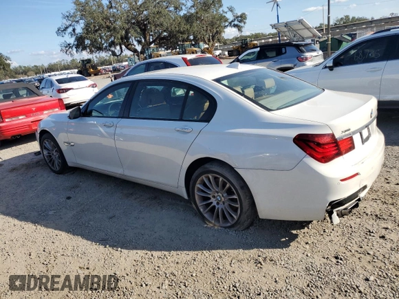 2014 BMW 7 Series 740Li xDrive with VIN WBAYF4C58ED281977, listed as a Copart auction lot 44084005 with 154,592 mi miles and Clean Title. Bid and sale history available at carsss.com. Image 2.