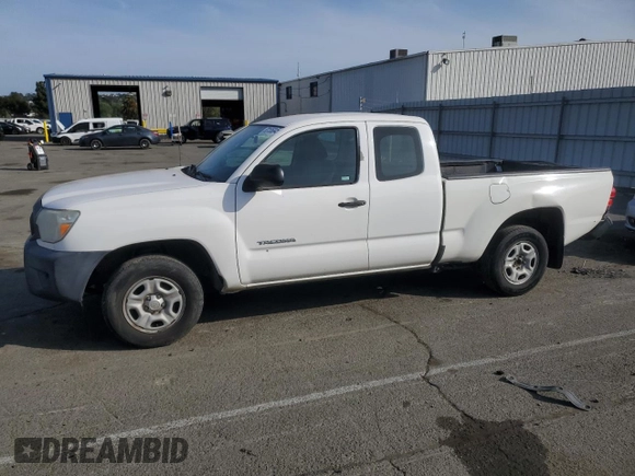 2013 Toyota Tacoma z VIN 5TFTX4CN3DX028556, wystawiony jako Copart lot #53155045 z przebiegiem 154 588 mil mil oraz Szkoda całkowita • Salvage title. Historia ofert i sprzedaży dostępna na DreamBid. Obrazek 1.