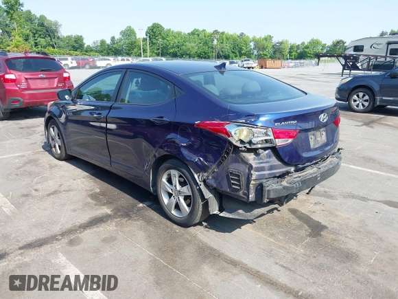 2013 Hyundai Elantra GLS с VIN 5NPDH4AE1DH239769, выставлен на аукционе IAAI как лот 42259765 с пробегом 167 046 миль миль и . История ставок и продаж доступна на DreamBid. Изображение 3.
