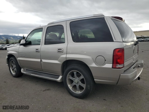 2004 Cadillac Escalade with VIN 1GYEK63N84R214255, listed as a Copart auction lot 43388525 with 0 mi miles and Salvage Title. Bid and sale history available at carsss.com. Image 2.