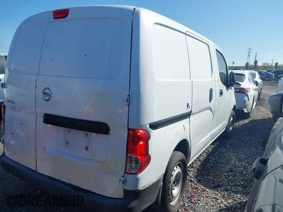2015 Nissan NV200 S z VIN 3N6CM0KN5FK695956, wystawiony jako IAAI lot #41119598 z przebiegiem 274 775 mil mil oraz . Historia ofert i sprzedaży dostępna na DreamBid. Obrazek 4.