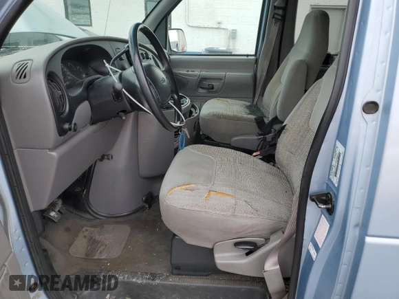 1998 Ford Econoline Wagon XL z VIN 1FBSS31SXWHA79163, wystawiony jako Copart lot #45536455 z przebiegiem 234 525 mil mil oraz Tytuł czysty. Historia ofert i sprzedaży dostępna na DreamBid. Obrazek 7.