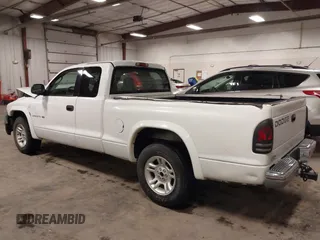 2002 Dodge Dakota SLT with VIN 1B7GL42X32S632375, listed as a IAAI auction lot 39909886 with 181,521 mi miles. Bid and sale history available at carsss.com. Image 15.