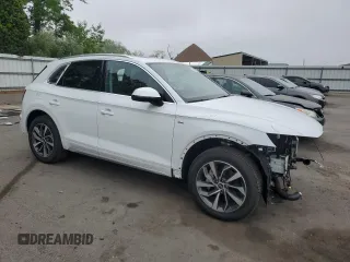 2024 Audi Q5 S line Premium z VIN WA1GAAFY1R2142917, wystawiony jako Copart lot #55572275 z przebiegiem 2 450 mil mil oraz Szkoda całkowita • Salvage title. Historia ofert i sprzedaży dostępna na DreamBid. Obrazek 4.