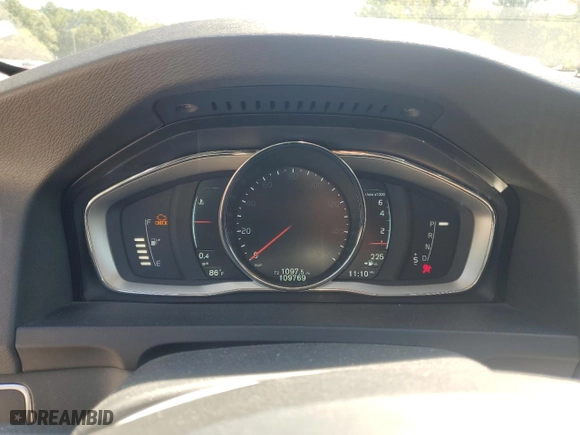 2015 Volvo V60 T5 Drive-E Premier with VIN YV140MEK2F1261727, listed as a Copart auction lot 70275914 with 109,769 mi miles and Salvage Title. Bid and sale history available at carsss.com. Image 9.