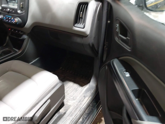 2018 Chevrolet Colorado 4WD Work Truck with VIN 1GCHTBEN4J1220215, listed as a IAAI auction lot 41541822 with 64,971 mi miles. Bid and sale history available at carsss.com. Image 5.