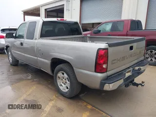 2003 Chevrolet Silverado 1500 LS with VIN 2GCEC19X231278362, listed as a IAAI auction lot 41858074 with 147,654 mi miles. Bid and sale history available at carsss.com. Image 3.