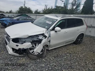 2024 Volvo XC90 Ultimate Bright Theme z VIN YV4H60CF8R1159757, wystawiony jako Copart lot #72123454 z przebiegiem Nie podano mil oraz Szkoda całkowita • Salvage title. Historia ofert i sprzedaży dostępna na DreamBid. Obrazek 1.