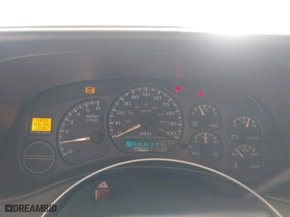 2002 Chevrolet Silverado 1500 LS with VIN 1GCEK19VX2Z244807, listed as a IAAI auction lot 41784212 with 246,067 mi miles. Bid and sale history available at carsss.com. Image 7.