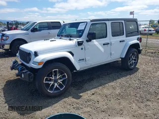 2024 Jeep Wrangler Willys z VIN 1C4RJXN60RW225250, wystawiony jako IAAI lot #42333989 z przebiegiem 35 893 mil mil oraz . Historia ofert i sprzedaży dostępna na DreamBid. Obrazek 18.