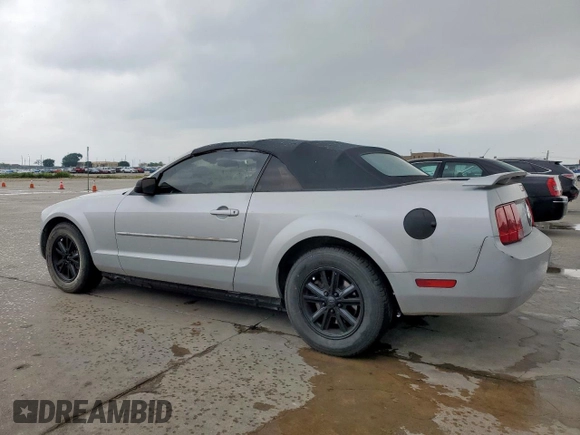 2006 Ford Mustang Standard with VIN 1ZVFT84N765217592, listed as a Copart auction lot 57728195 with 206,750 mi miles and Clean title. Bid and sale history available at DreamBid. Image 2.