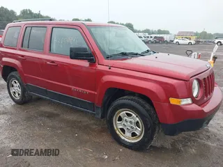 2016 Jeep Patriot Sport with VIN 1C4NJRBB8GD521475, listed as a IAAI auction lot 42601448 with 189,897 mi miles and . Bid and sale history available at DreamBid. Image 1.
