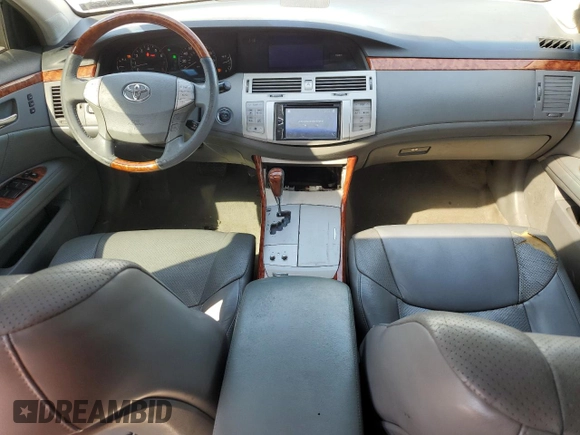 2007 Toyota Avalon XL z VIN 4T1BK36BX7U194144, wystawiony jako Copart lot #48680825 z przebiegiem 189 497 mil mil oraz Szkoda całkowita • Salvage title. Historia ofert i sprzedaży dostępna na DreamBid. Obrazek 8.
